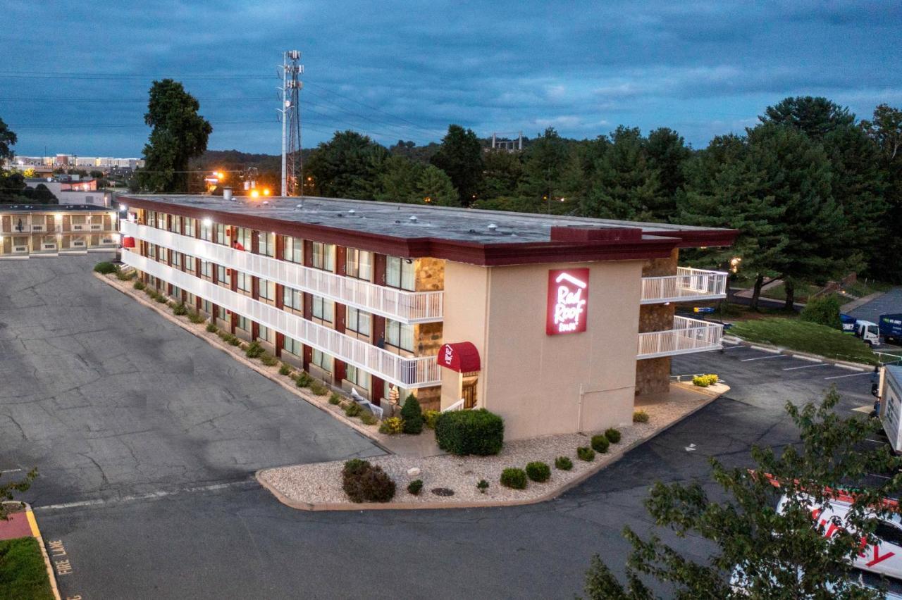 Red Roof Inn Charlottesville Exterior photo